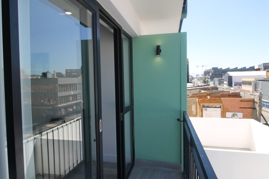 1 Bedroom Property for Sale in Woodstock Western Cape